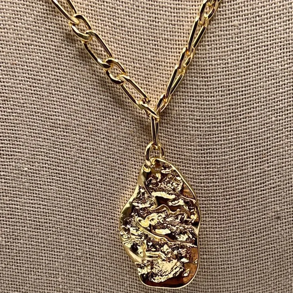 AQUA Hammered Nugget & Chain Link Pendant Necklace Gold Tone 21